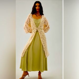 ANTHROPOLOGIE TEXTURED CUT OUT DUSTER- CREAM (ONE SIZE)